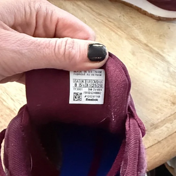 Reebok Classic Maroon Sneakers - Picture 7 of 7